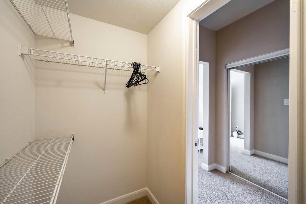 Ferienwohnung Uptown Escape - Modern, 1Bd Apt Near The Galleria Houston Exterior foto